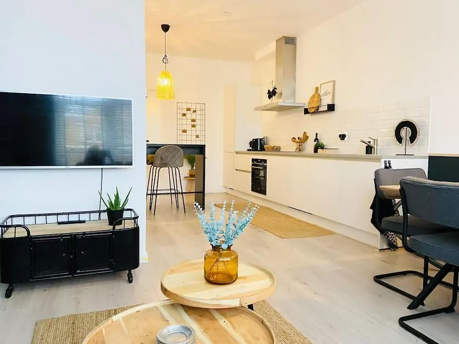 Apartment M Adam III Rotterdam