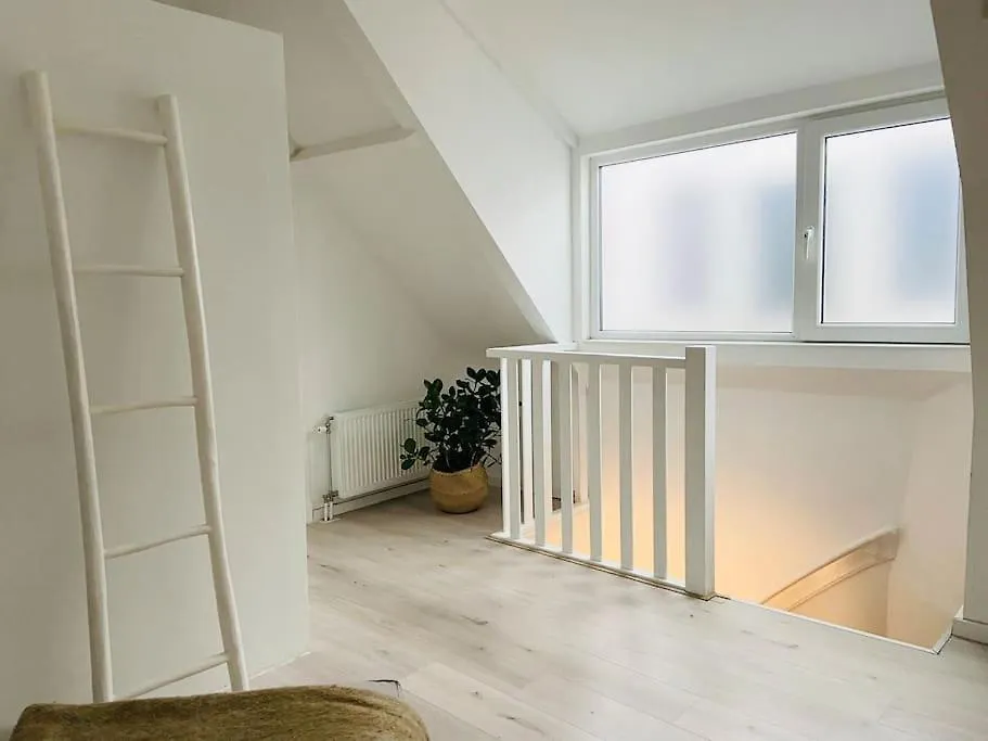 Apartment M Adam III Rotterdam