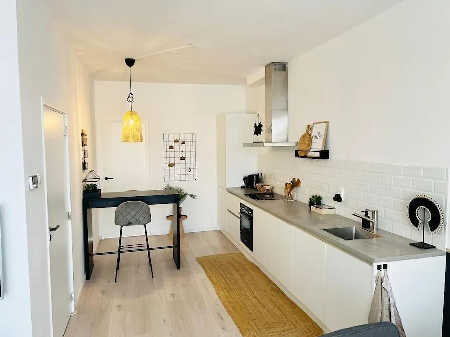 Apartment M Adam III Rotterdam Netherlands